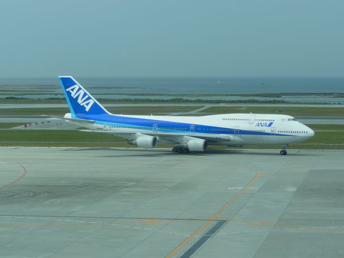 Naha(Okinawa) ߔe (ANA B747-400) Mar 2014