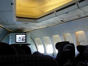 大空で乾杯! 日本航空 B747-200（JA8150・B35）